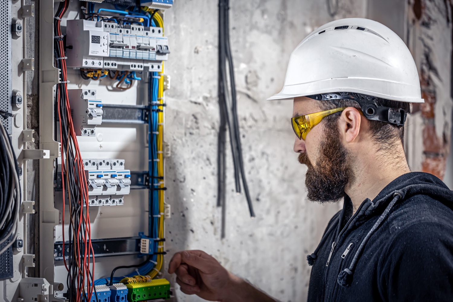 Main Switchgear & Switchboard Installation - Vanguard Electrical Contractors